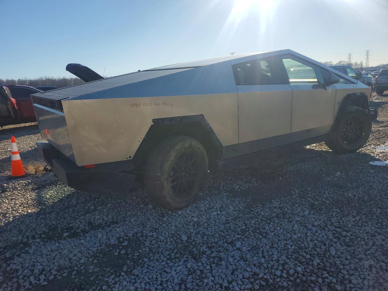2025 Tesla Cybertruck