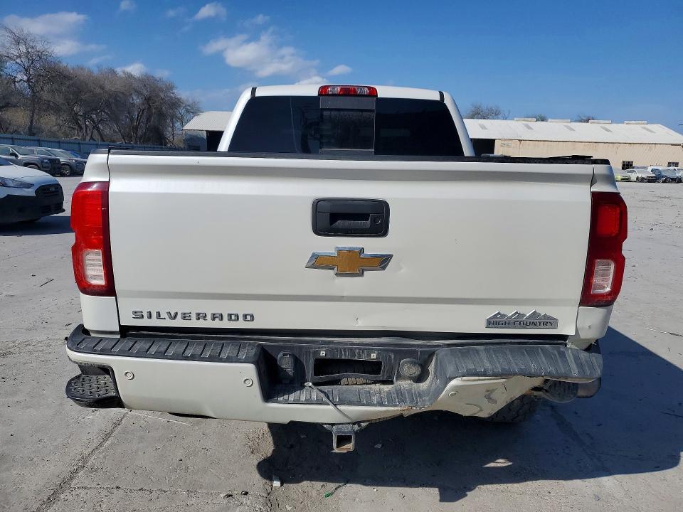 2018 Chevrolet Silverado K1500 High Country