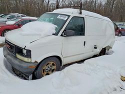 Salvage cars for sale from Copart Albany, NY: 2005 GMC Safari XT