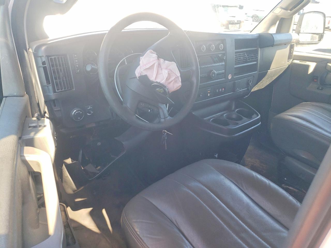 2020 Chevrolet Express G2500 Utility / Service Van