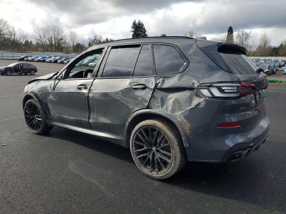 2023 BMW X5 M50i