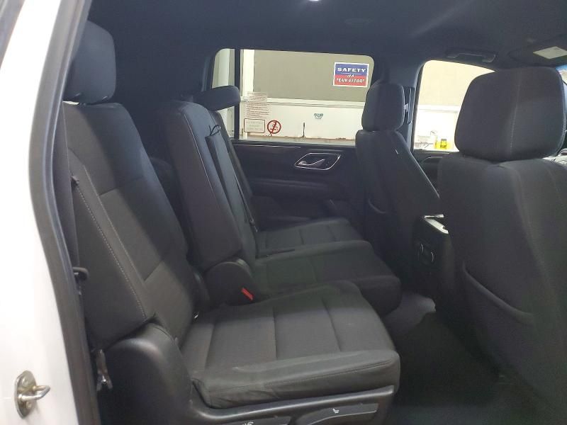 2022 Chevrolet Suburban K1500 ls