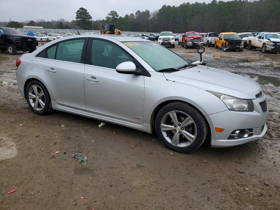 2013 Chevrolet Cruze lt