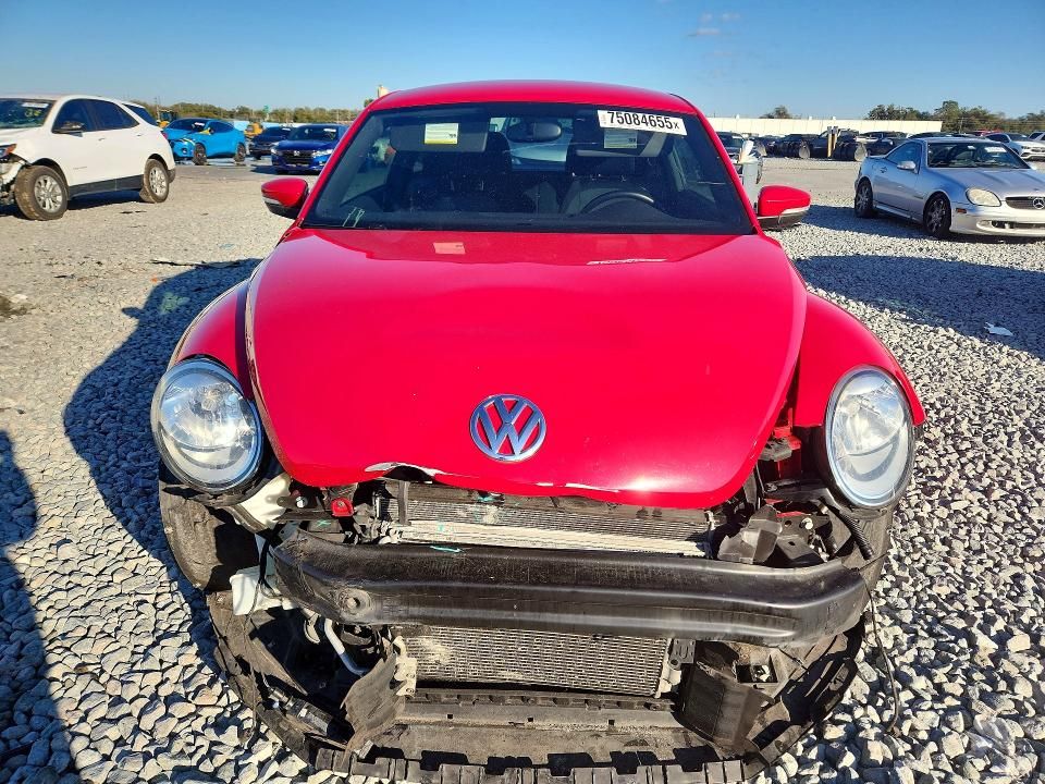 2019 Volkswagen Beetle s