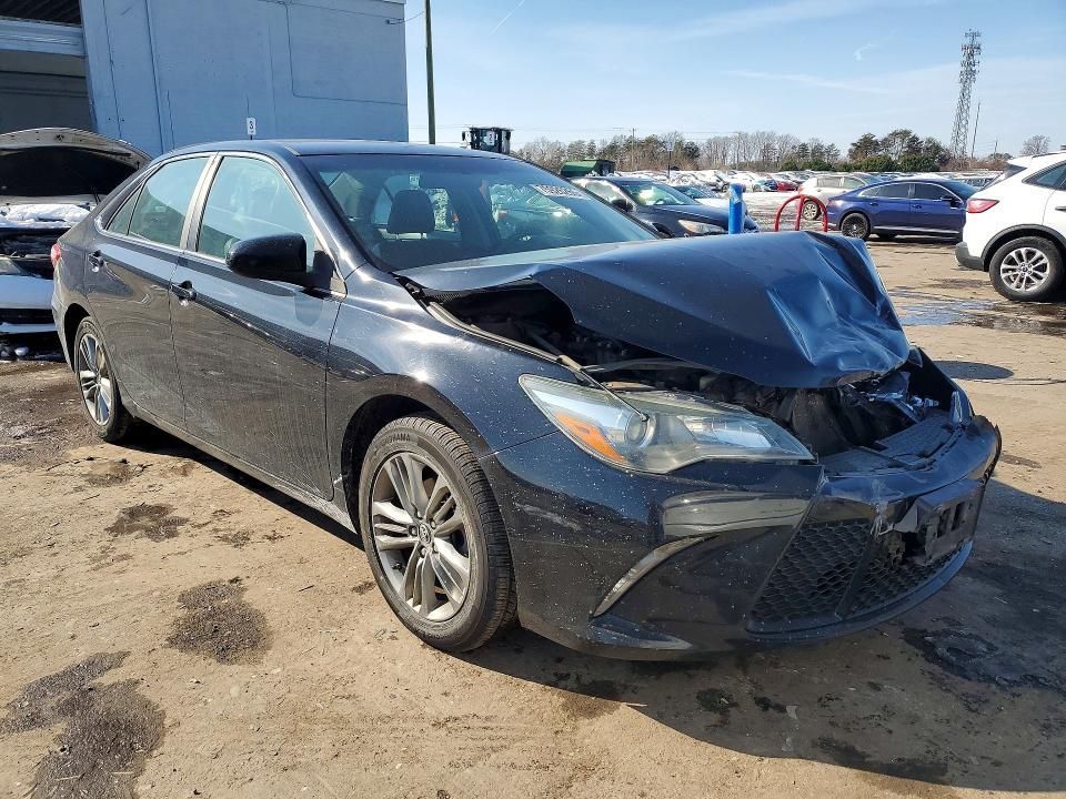 2015 Toyota Camry le
