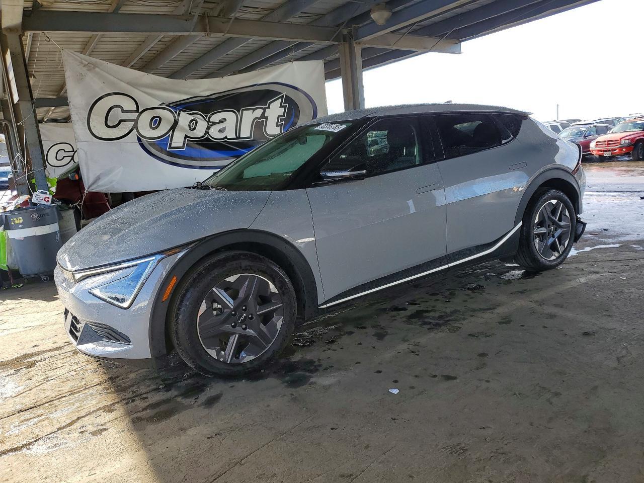 2025 KIA EV6 Light Long Range