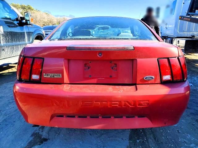 1999 Ford Mustang