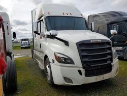 Salvage trucks for sale at Sacramento, CA auction: 2022 Freigliner 2022 Freightliner Cascadia 126 Semi Truck