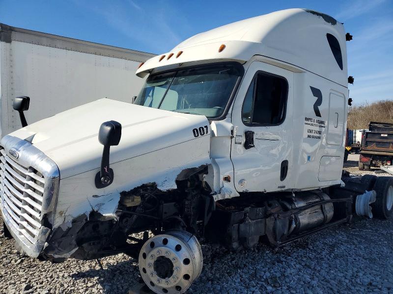2017 Freightliner Cascadia 125 Semi Truck