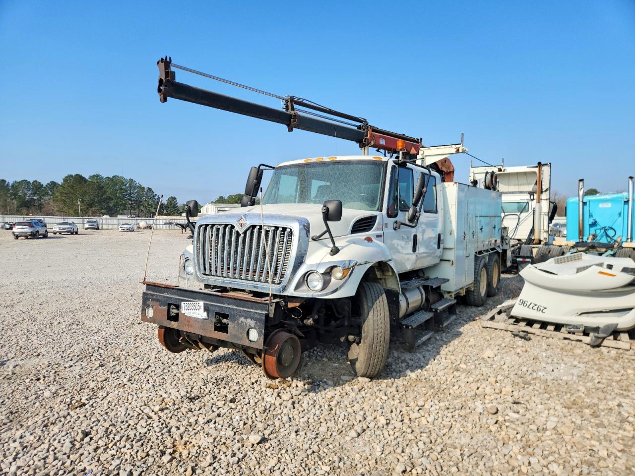 2010 International 7400 Railroad Service Truck