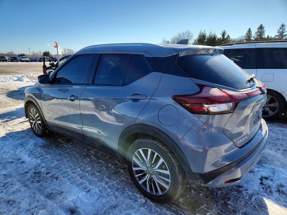 2025 Nissan Kicks Play sv