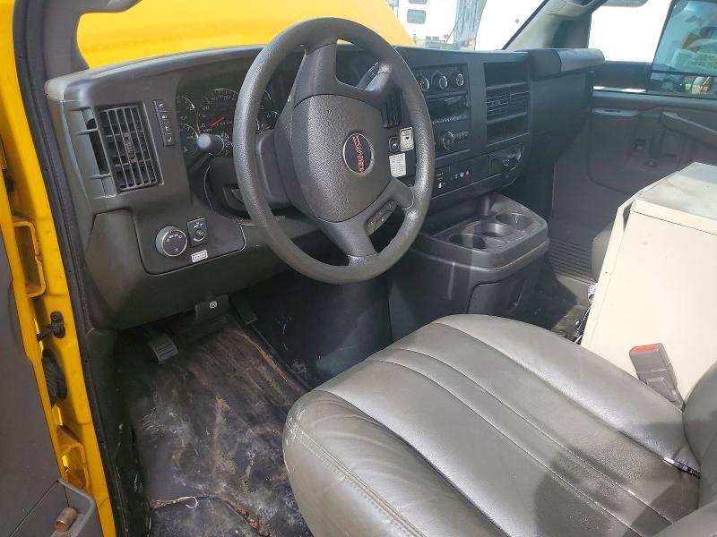 2023 GMC Savana box Truck