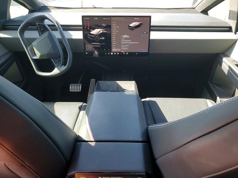 2025 Tesla Cybertruck