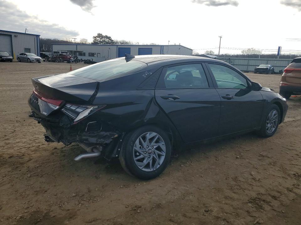 2025 Hyundai Elantra Blue