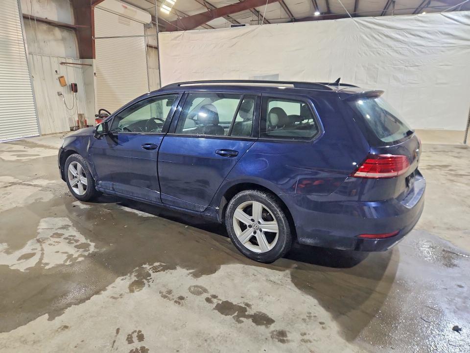 2018 Volkswagen Golf Sportwagen s
