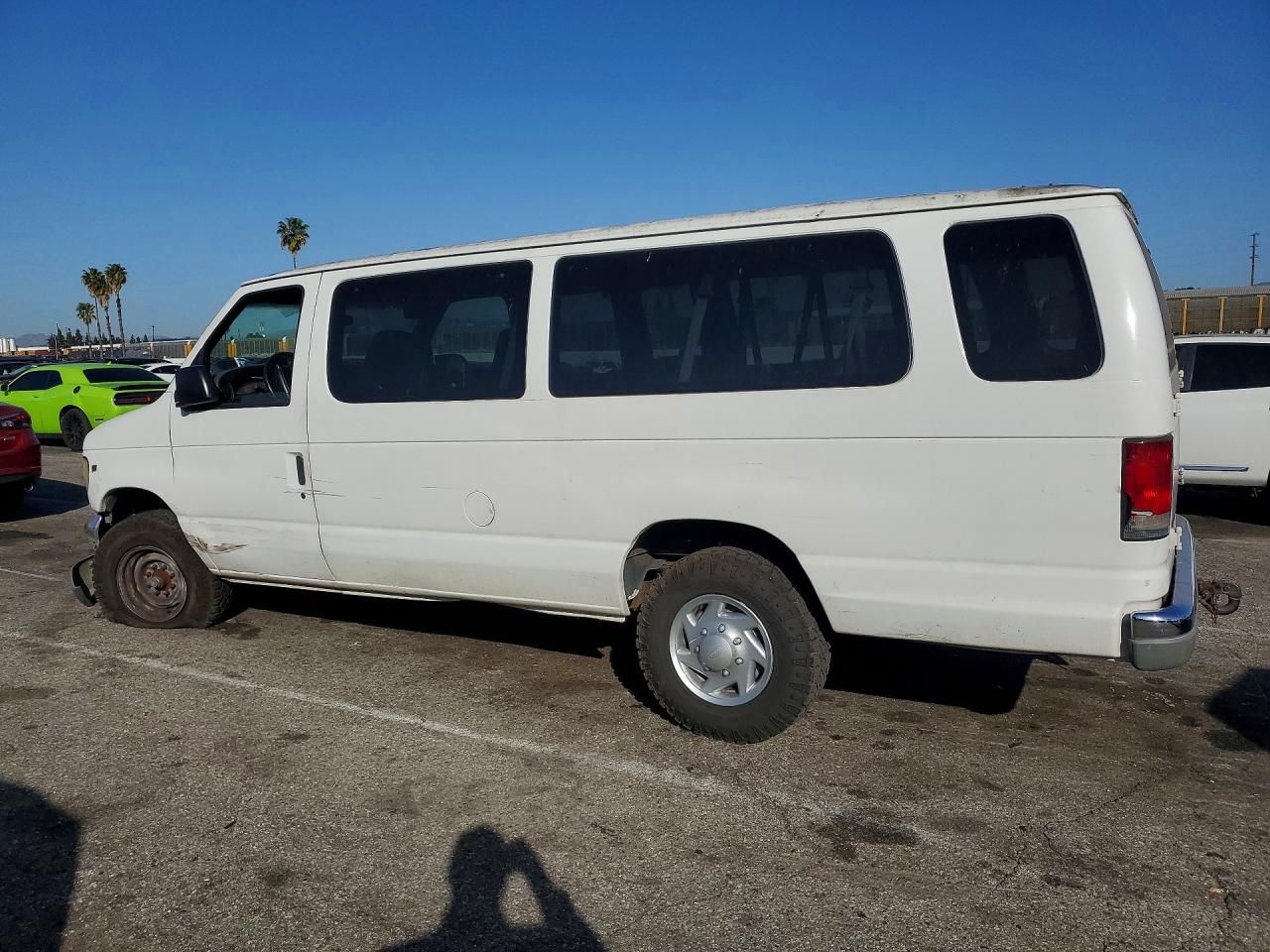 1999 Ford Econoline E350 Super Duty Wagon