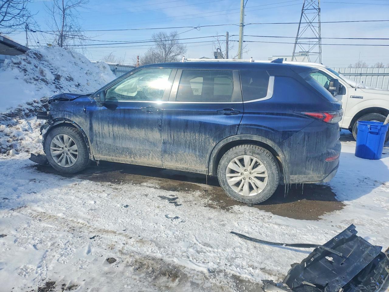 2025 Mitsubishi Outlander es