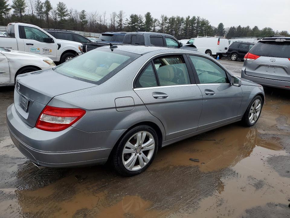 2011 Mercedes-Benz C300