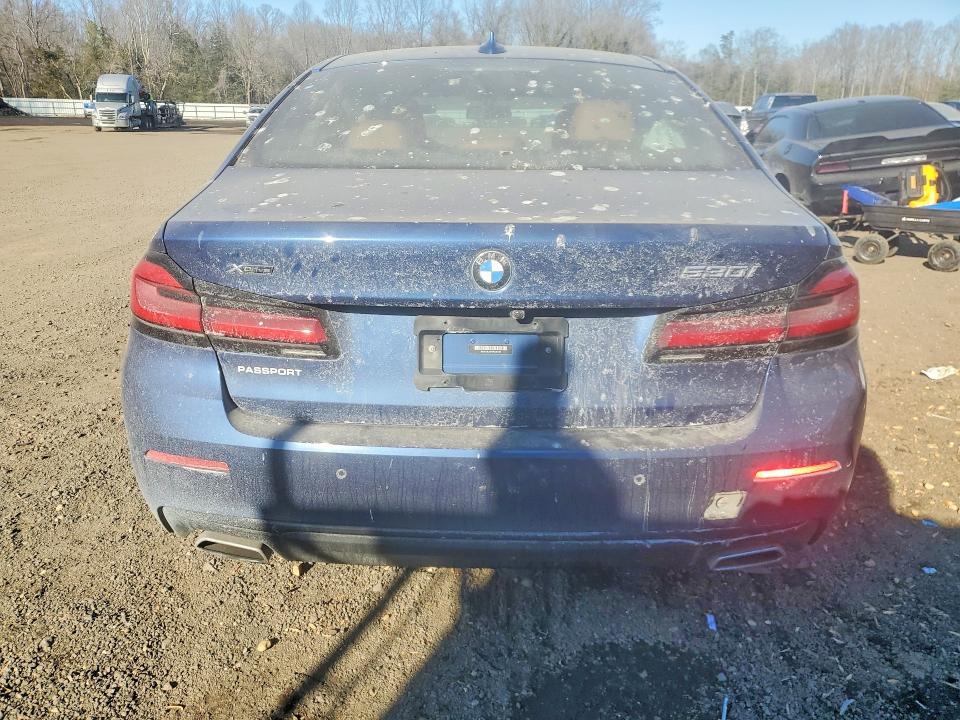 2021 BMW 530 xi