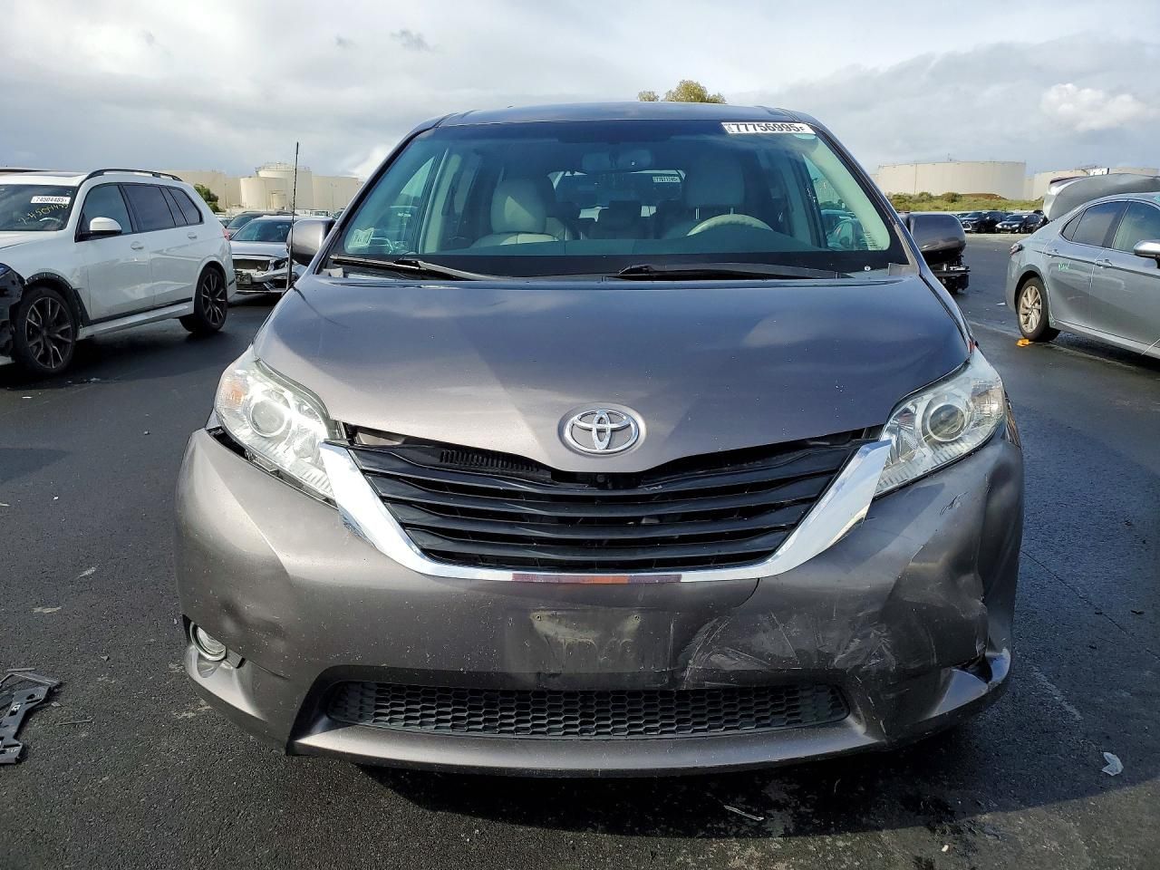 2012 Toyota Sienna le