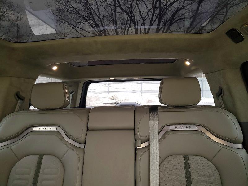 2023 Rivian R1S Adventure
