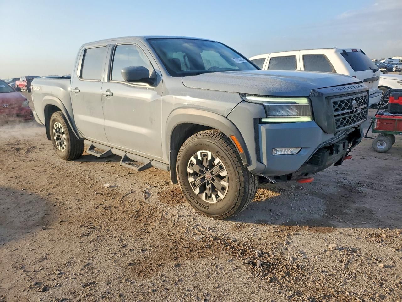 2022 Nissan Frontier s