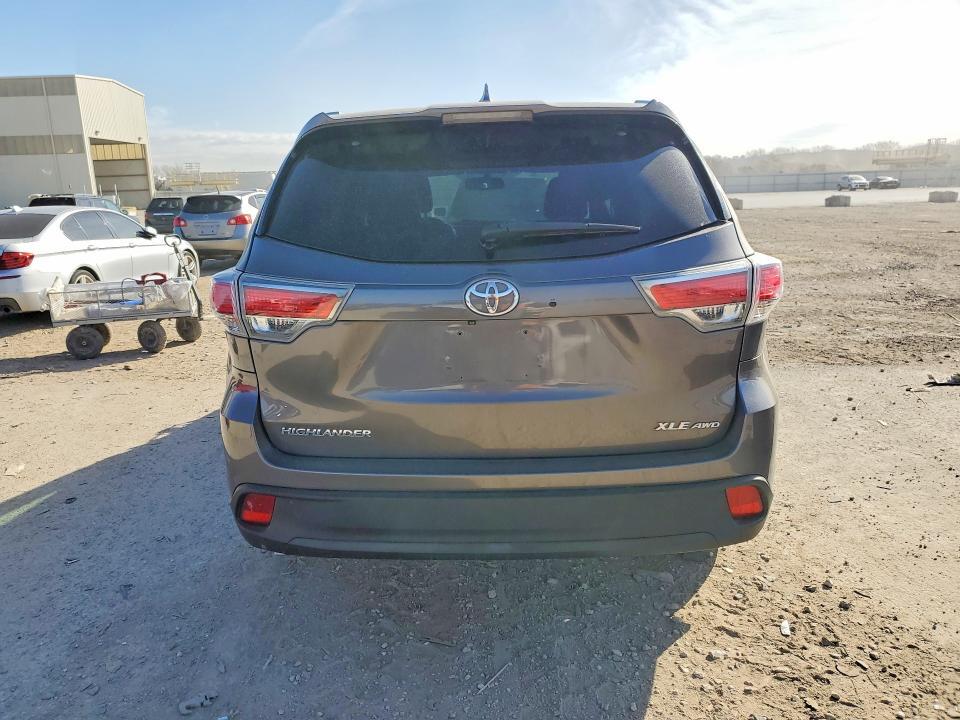 2015 Toyota Highlander xle