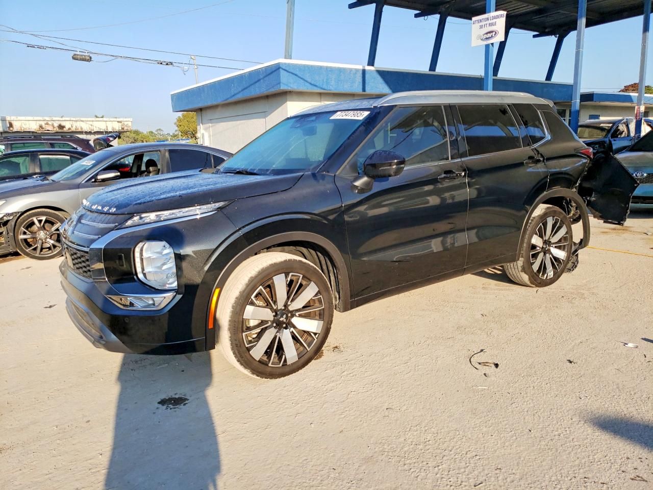 2025 Mitsubishi Outlander sel