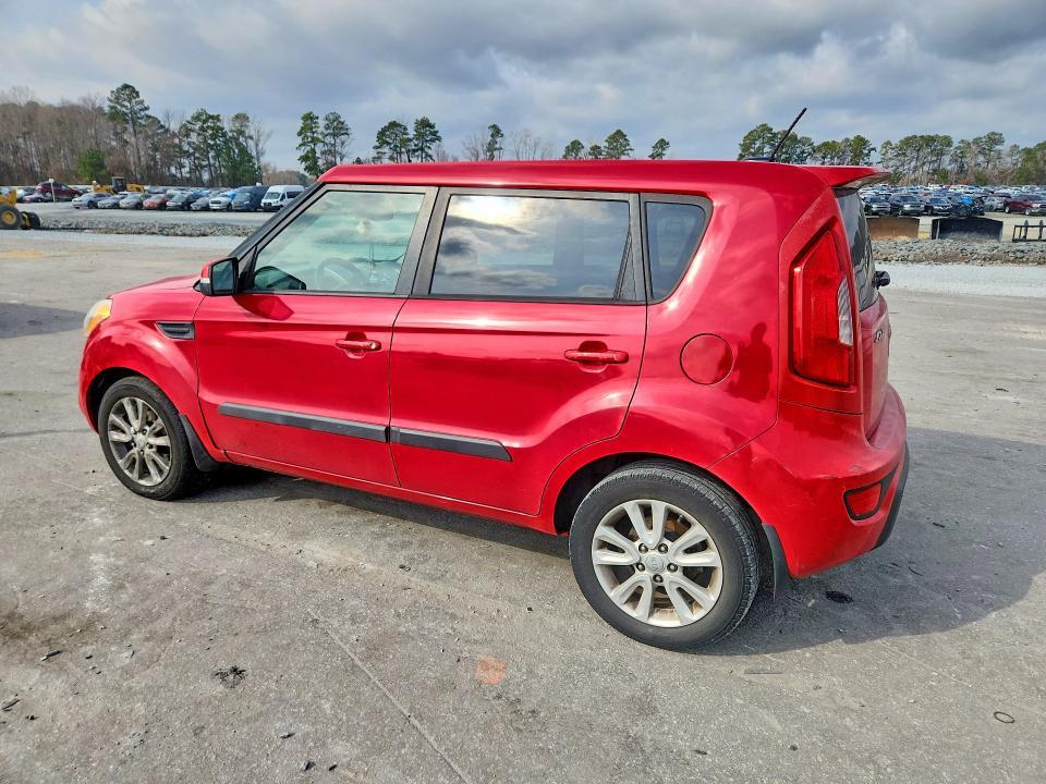 2013 KIA Soul +