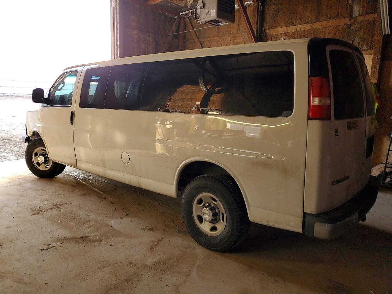 2017 Chevrolet Express G3500 LT