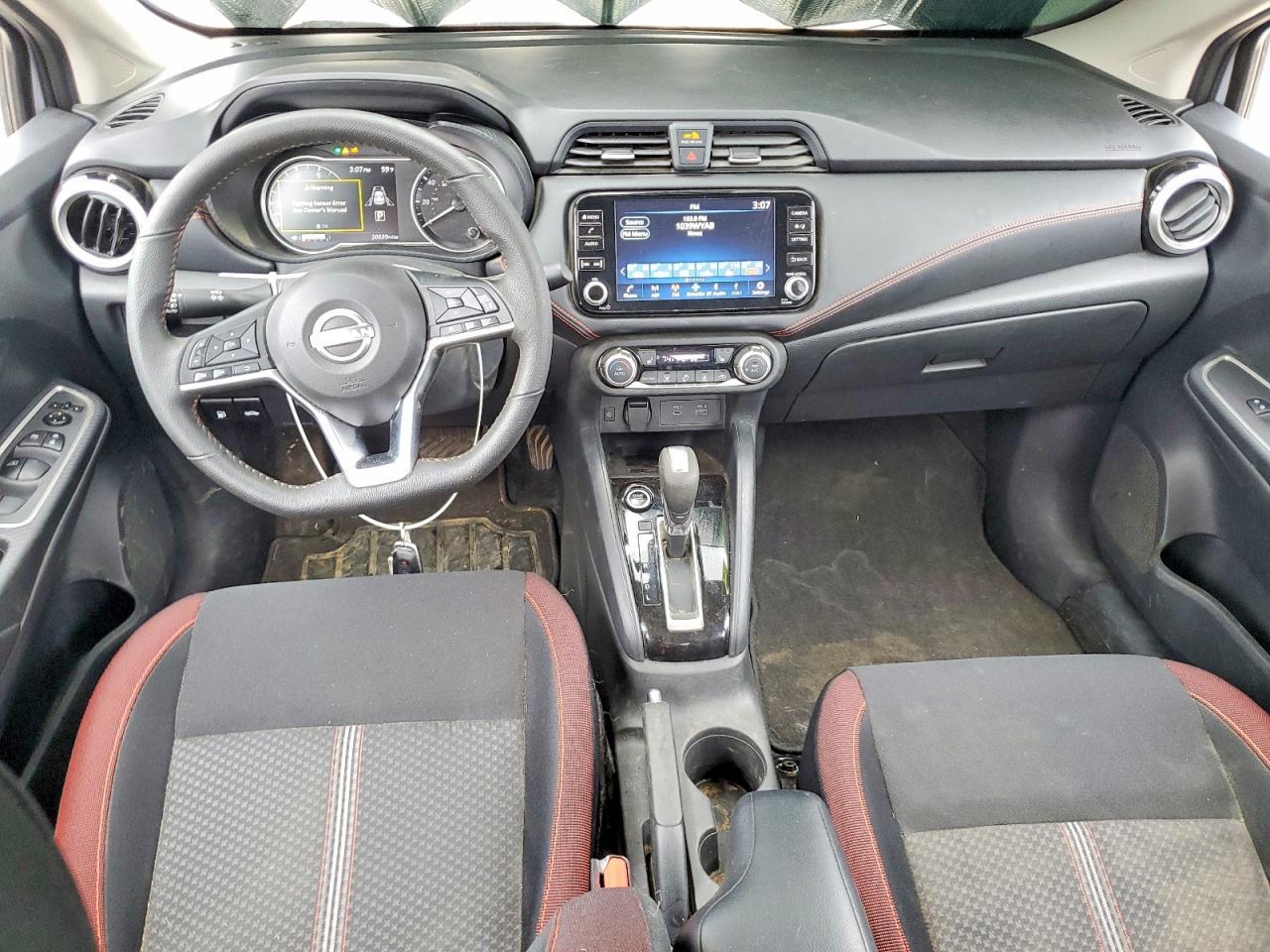 2024 Nissan Versa sr