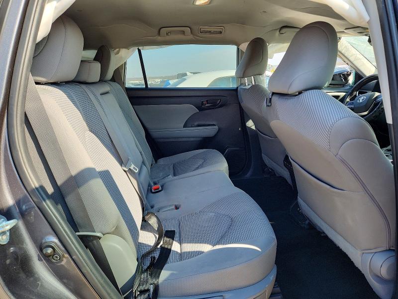 2021 Toyota Highlander le