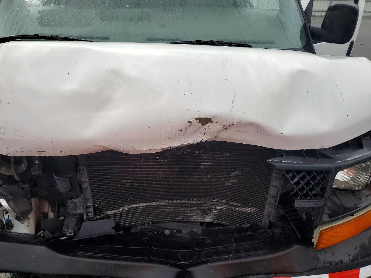 2009 Chevrolet Express 2500 Utility / Service Van