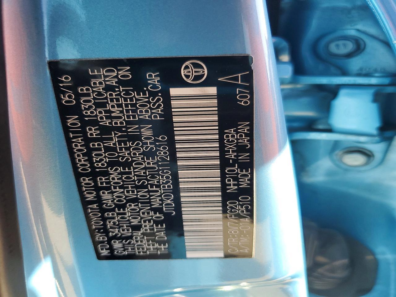 2016 Toyota Prius c Three