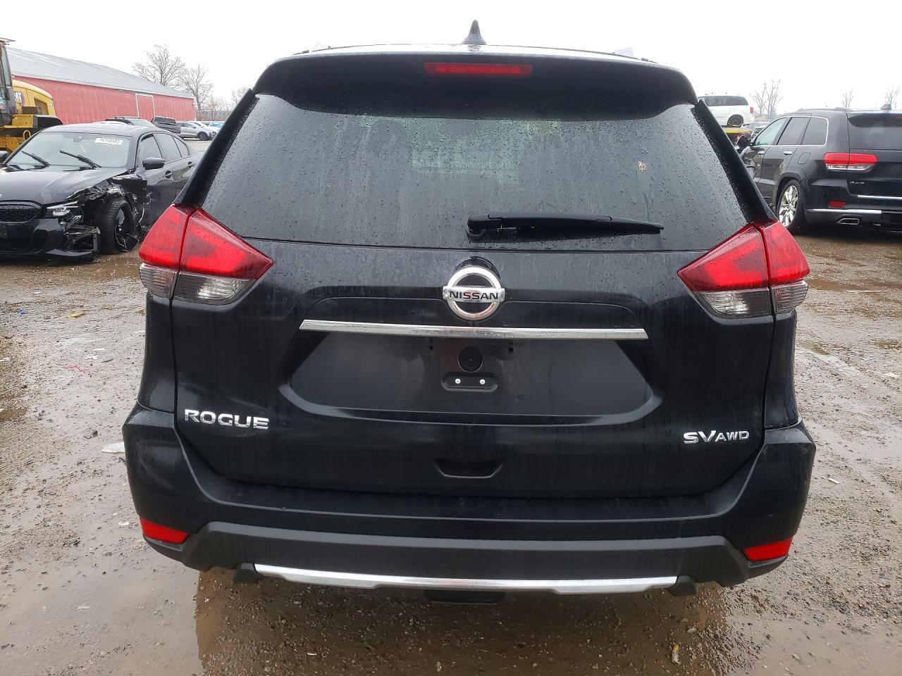 2017 Niss Rogue sv