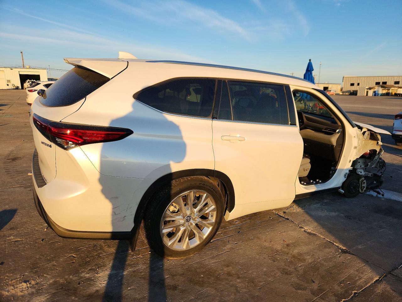 2023 Toyota Highlander Hybrid Limited