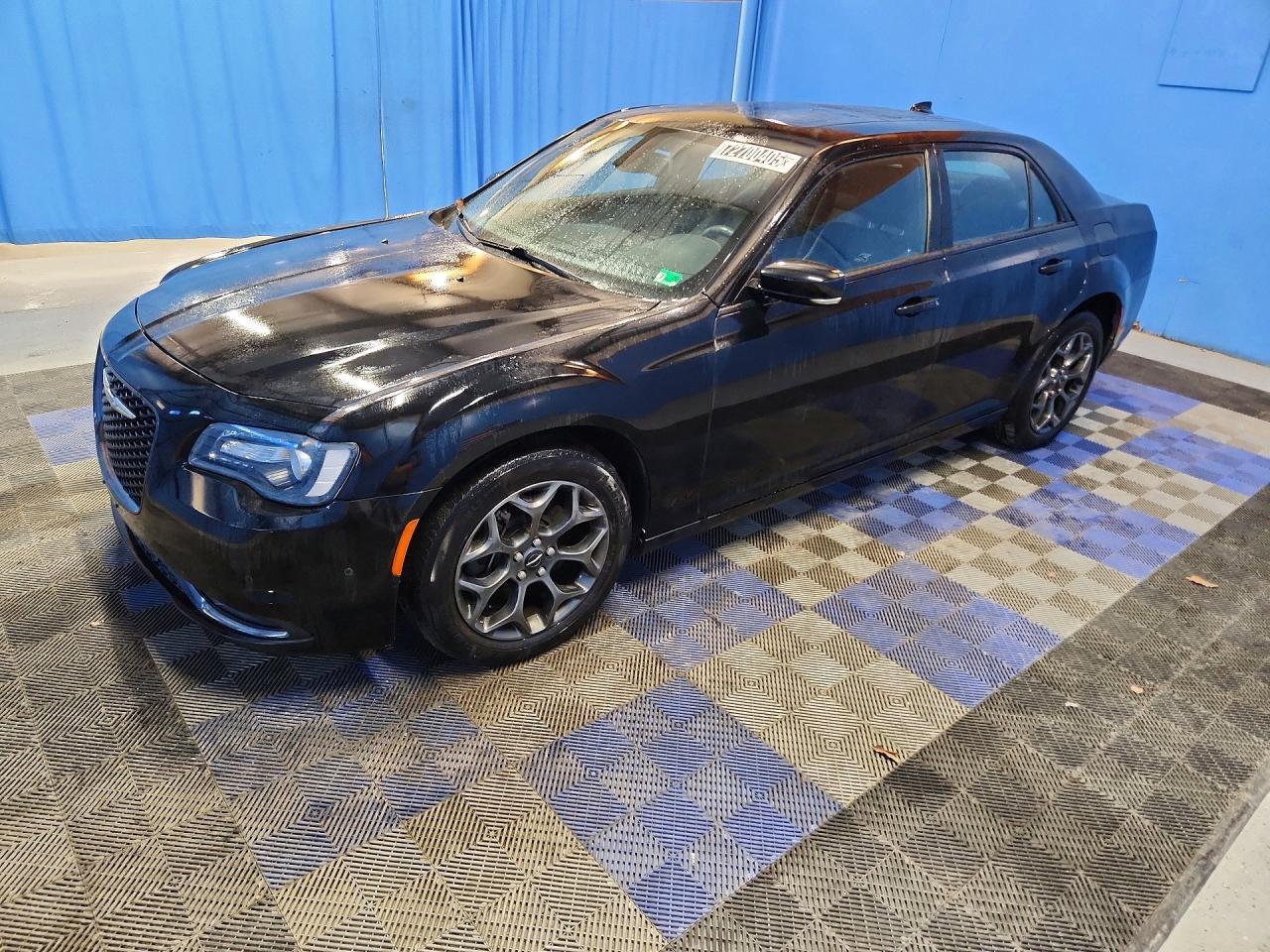 2018 Chrysler 300 s