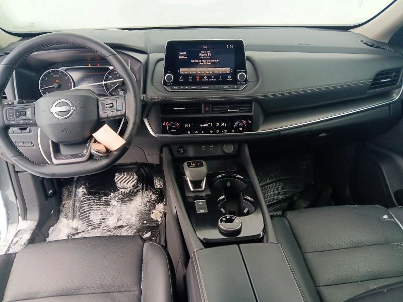 2025 Nissan Rogue sv