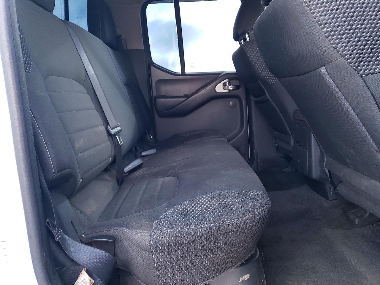 2015 Nissan Frontier S