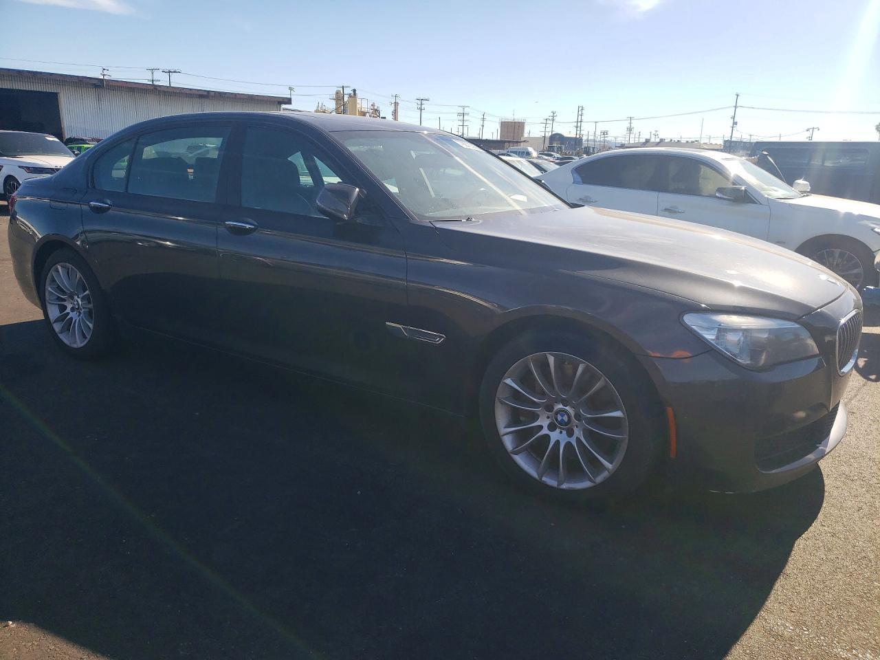 2013 BMW 750 lxi