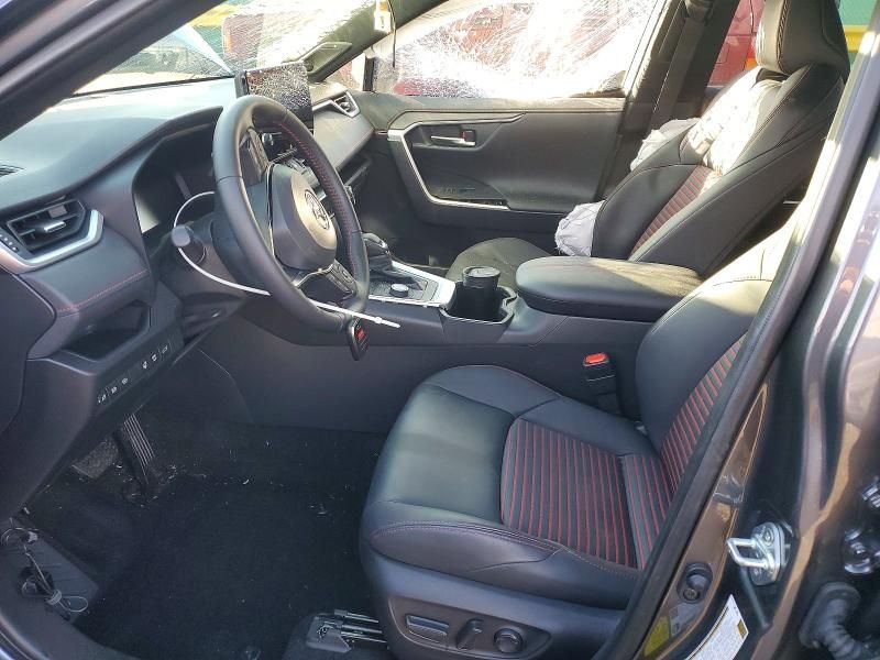 2025 Toyota Rav4 xse