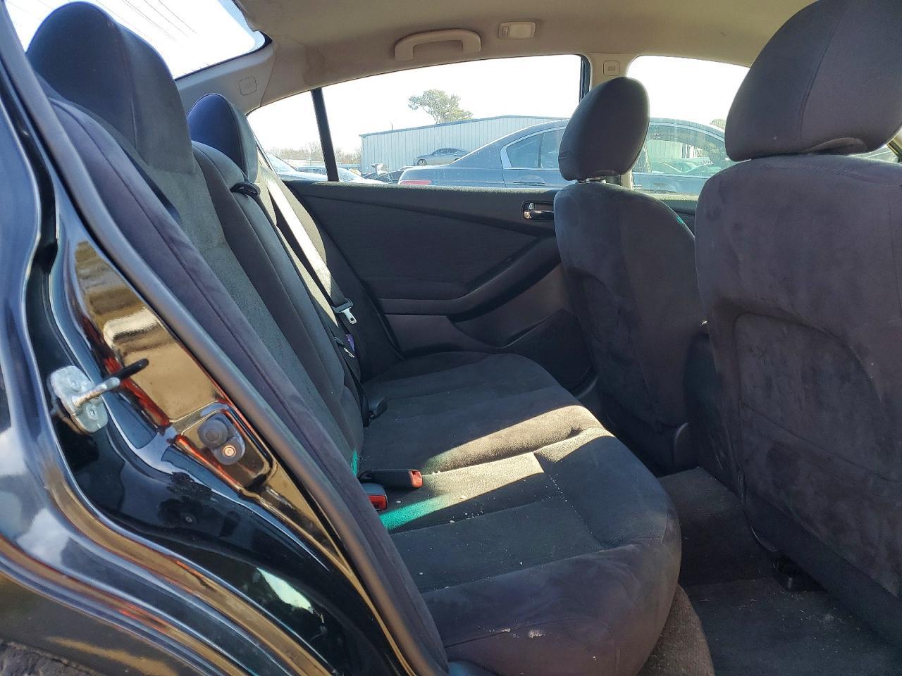 2012 Nissan Altima Base