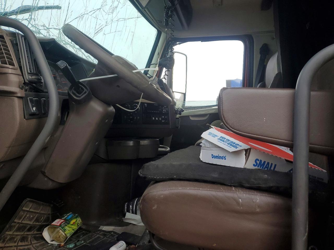 2018 Volvo VNL Semi Truck