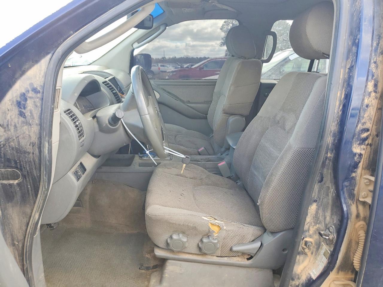 2006 Nissan Frontier SE