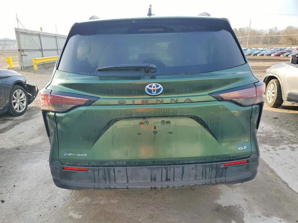 2025 Toyota Sienna xle 7-passenger
