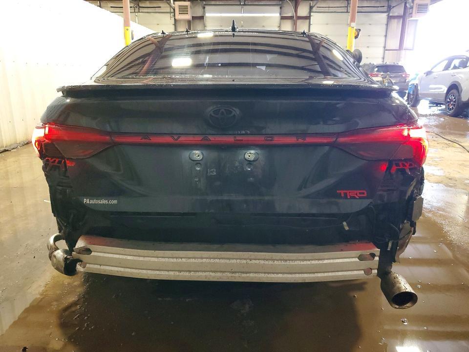 2020 Toyota Avalon