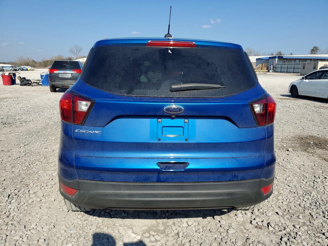 2019 Ford Escape s
