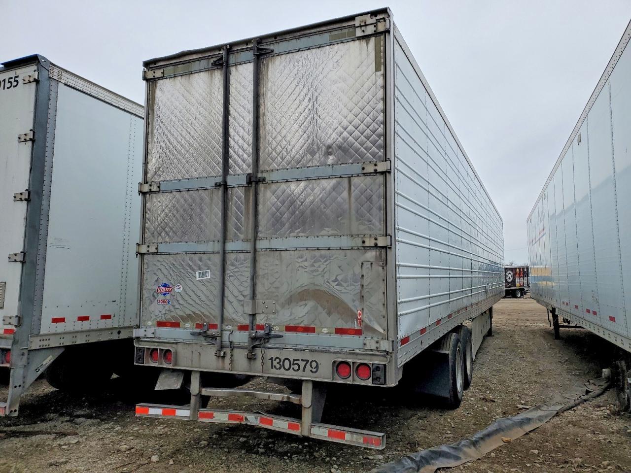2013 Utility VS2RA Refrigerated Van Trailer