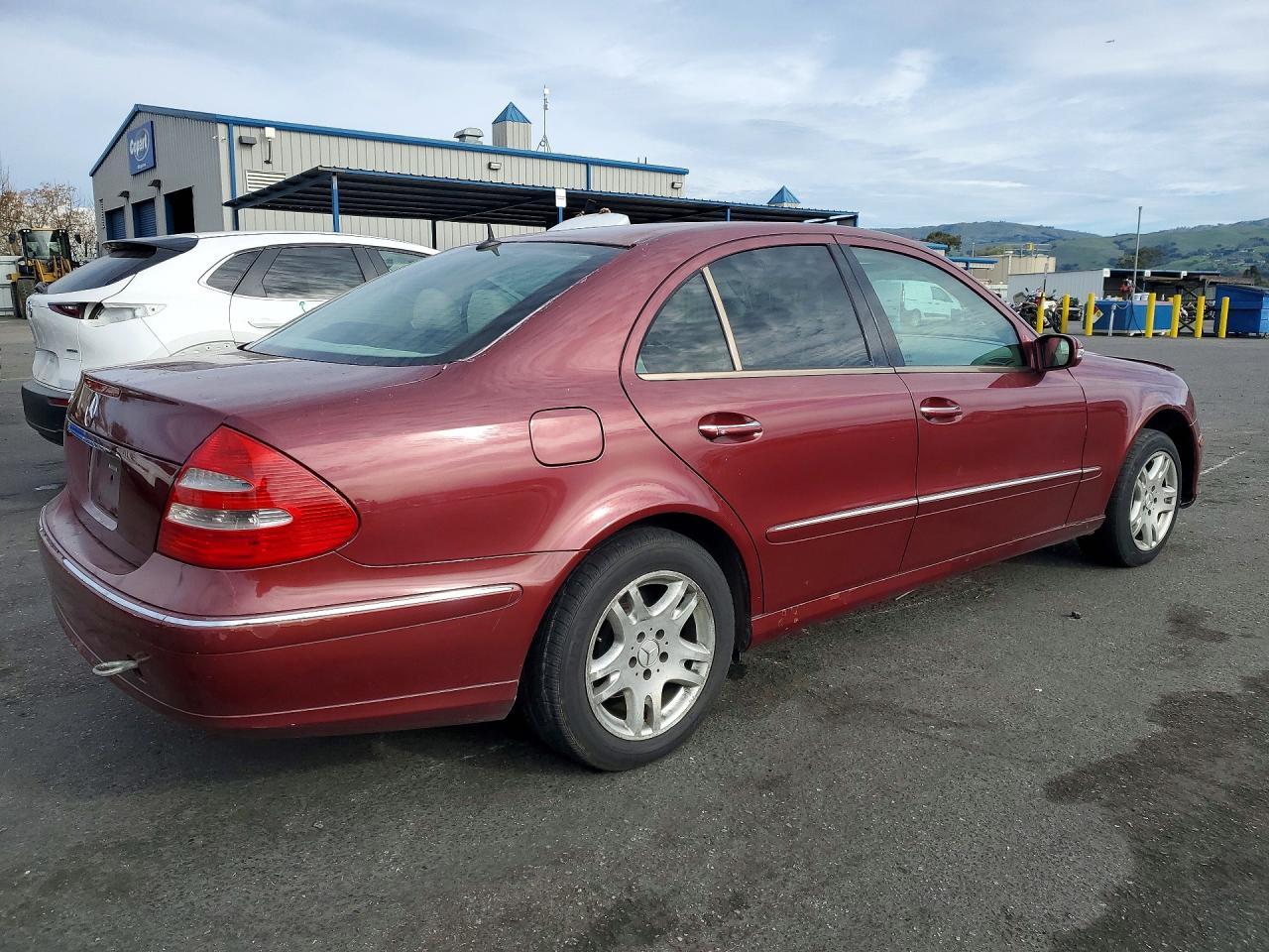 2003 Mercedes-Benz E 320