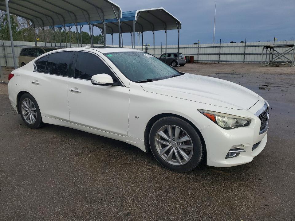 2015 Infiniti Q50 Base